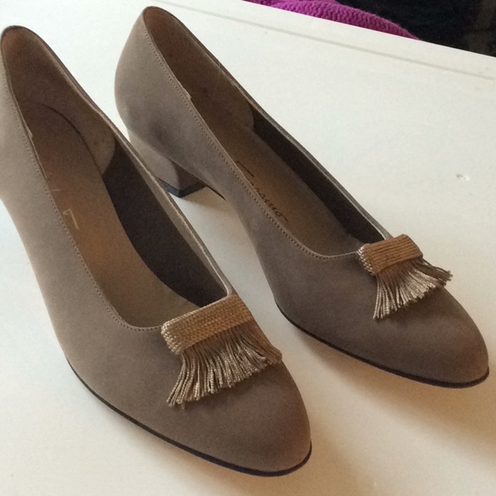 Salvatore Ferragamo Leather Shoes Size 9